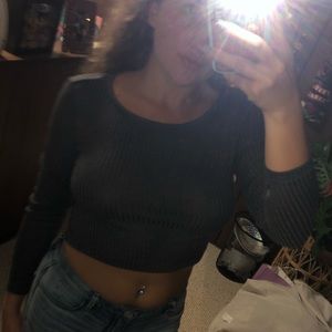 Grey long sleeved ribbed top